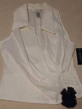 Jackie Jon Women's Cream Sleeveless Wrap Satin Top with Floral Accent Size 12